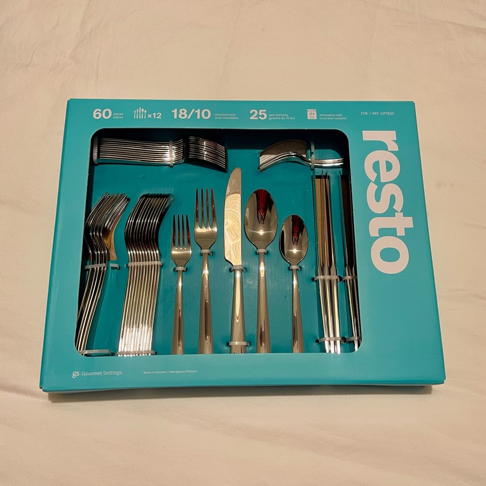 Silver Flatware Set
